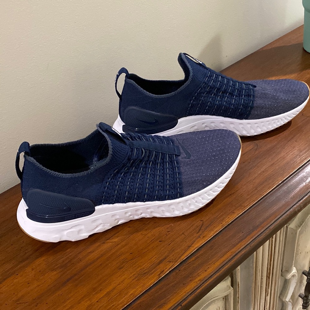 Nike react phantom.